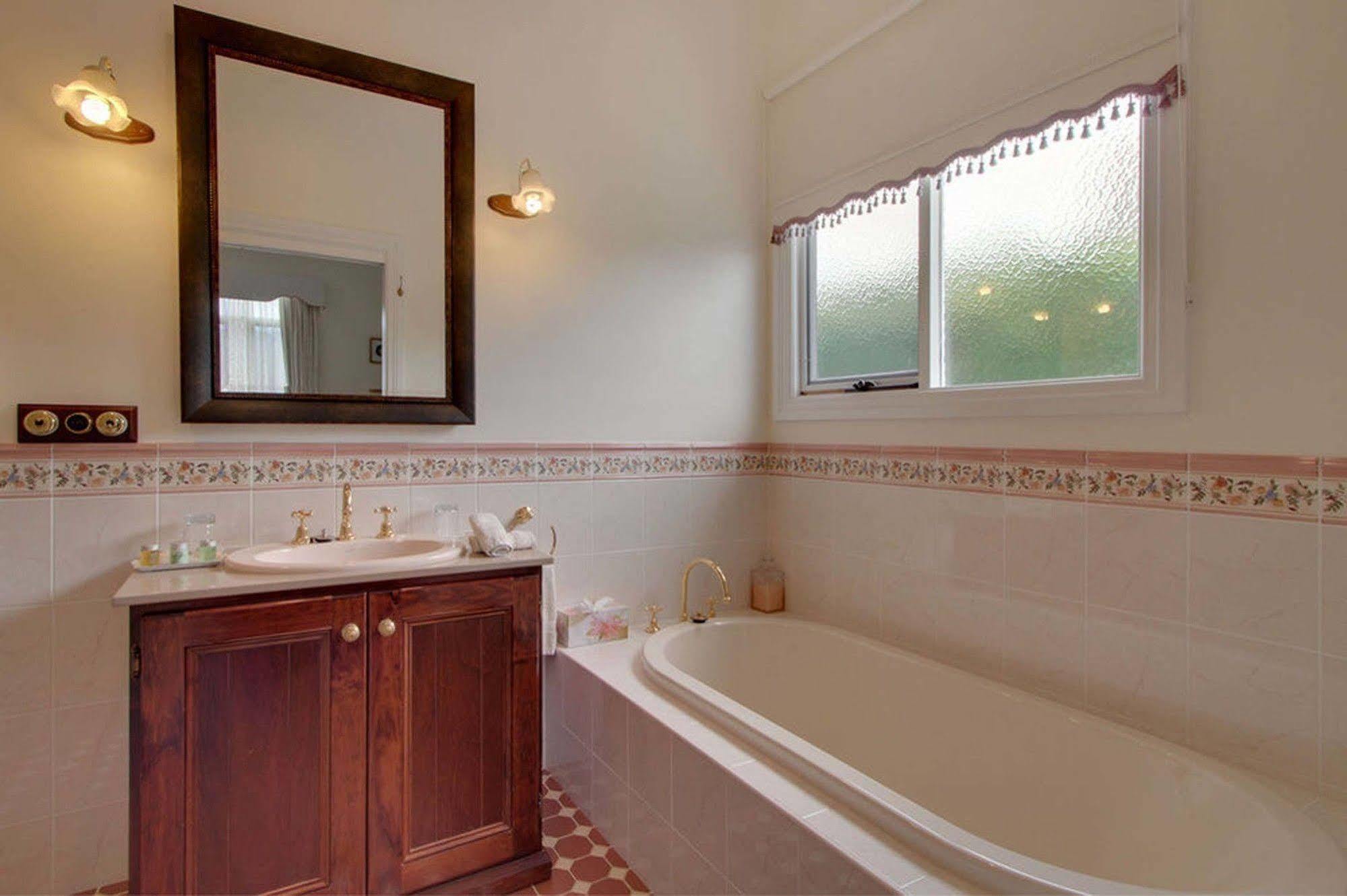 Walton House Bed and Breakfast Huonville Eksteriør billede